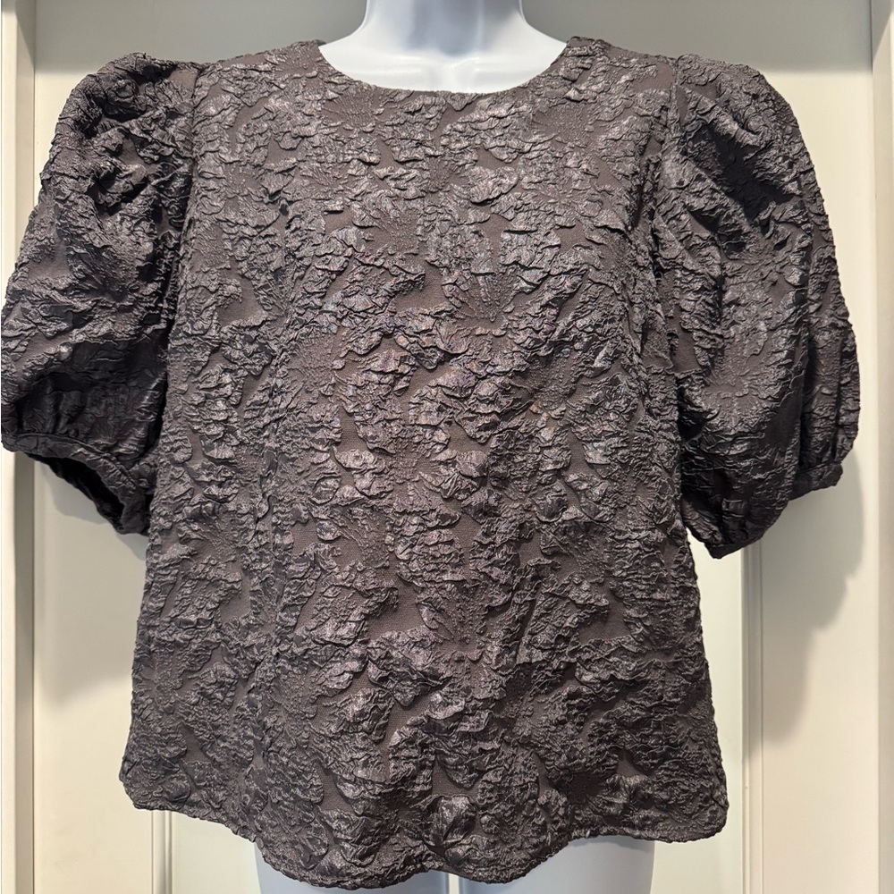 52Seven Textured Puff Sleeve Blouse Size L Gray Keyhole Romantic Cottagecore Top